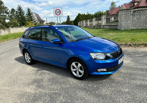 Skoda Fabia cena 29900 przebieg: 103000, rok produkcji 2017 z Świecie małe 407